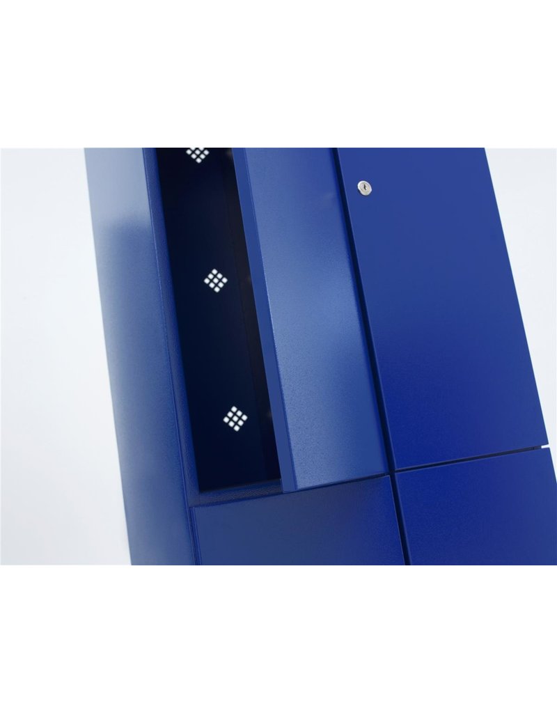 Functionals Functionals Aquarius lockers