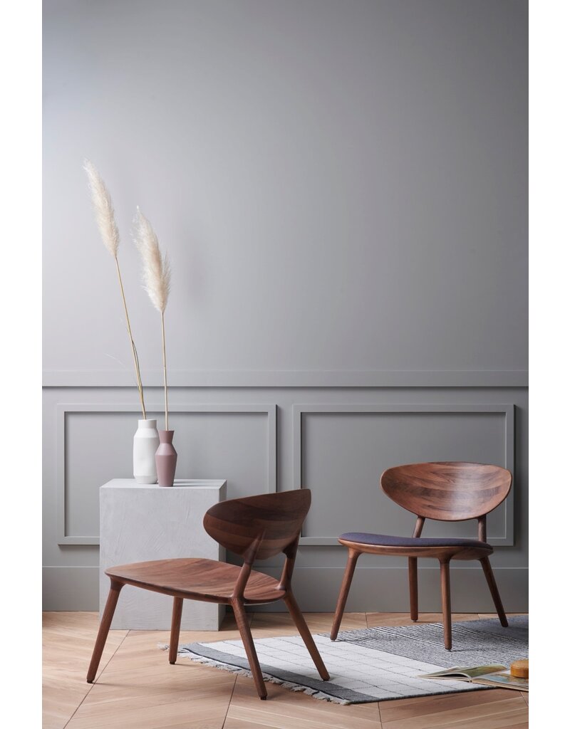Artisan Artisan Wu Lounge chair houten stoel met bekleding