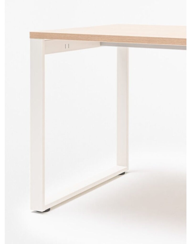 MDD MDD OGI-Q bureau met vaste kast