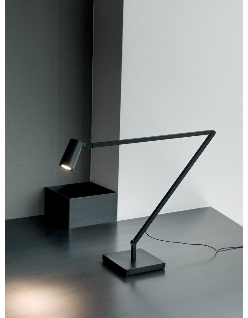 Nemo Nemo Untitled zwarte LED bureaulamp