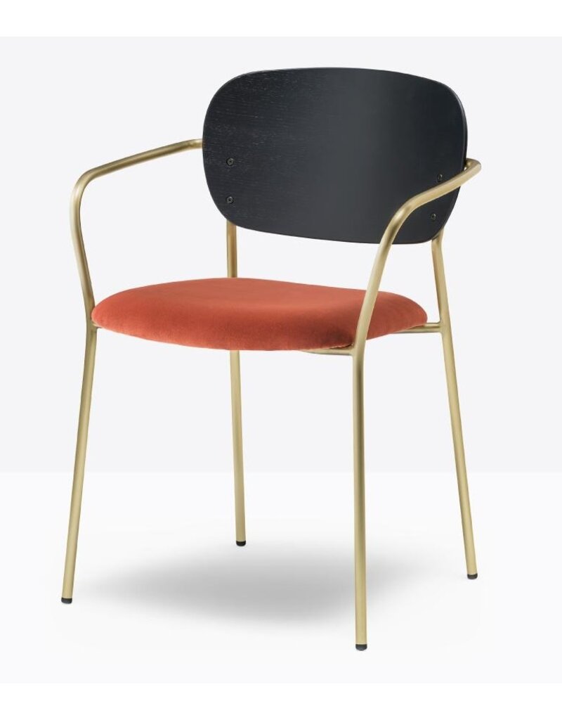 Pedrali Pedrali Jazz houten rugleuning met stoffenzitting en armleuningen