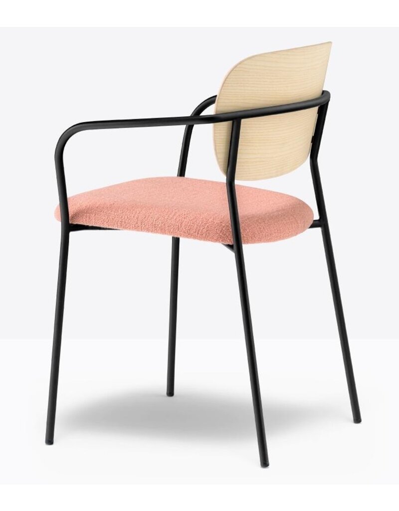 Pedrali Pedrali Jazz houten rugleuning met stoffenzitting en armleuningen