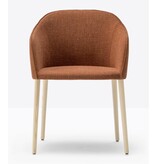 Pedrali Pedrali Laja 2 gestoffeerde fauteuil met houten poten