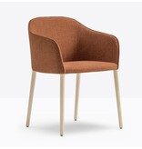 Pedrali Pedrali Laja 2 gestoffeerde fauteuil met houten poten