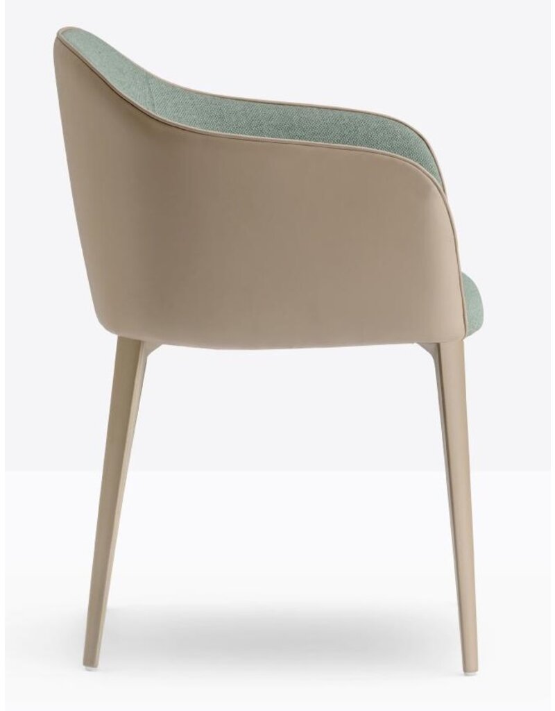 Pedrali Pedrali Laja 2 gestoffeerde fauteuil met aluminium poten