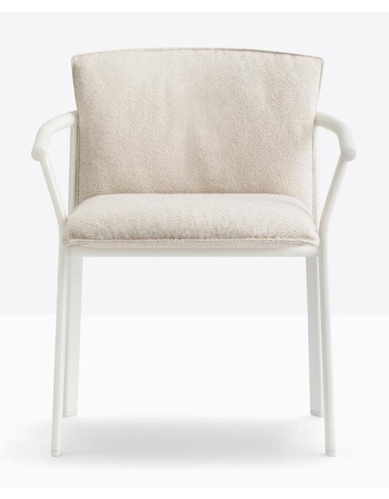 Pedrali Pedrali Lamorisse stoel met omhullend kussen en aluminium frame