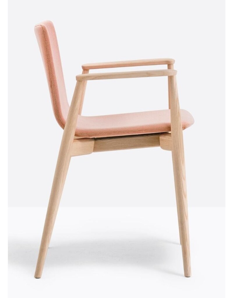 Pedrali Pedrali Malmö stoel met armleuningen en gestoffeerde zitting