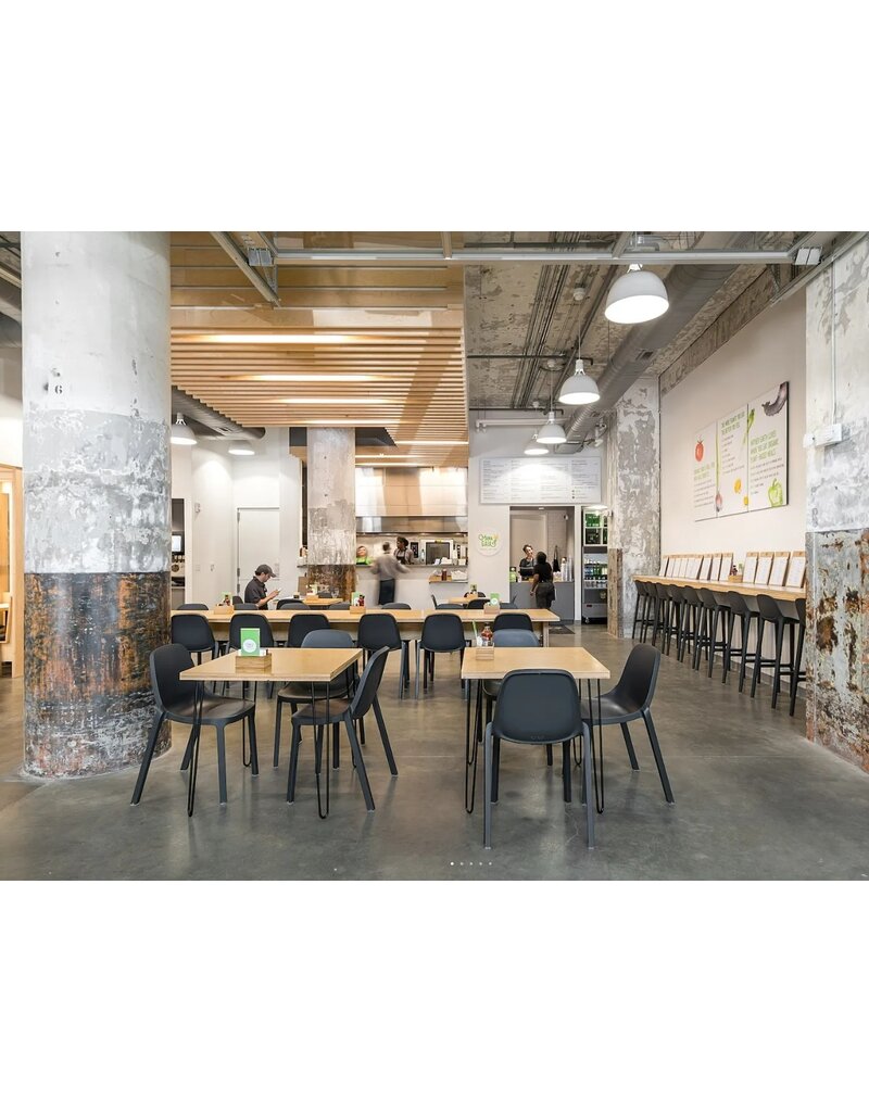 Emeco Emeco Broom stapelstoel van Philippe Starck