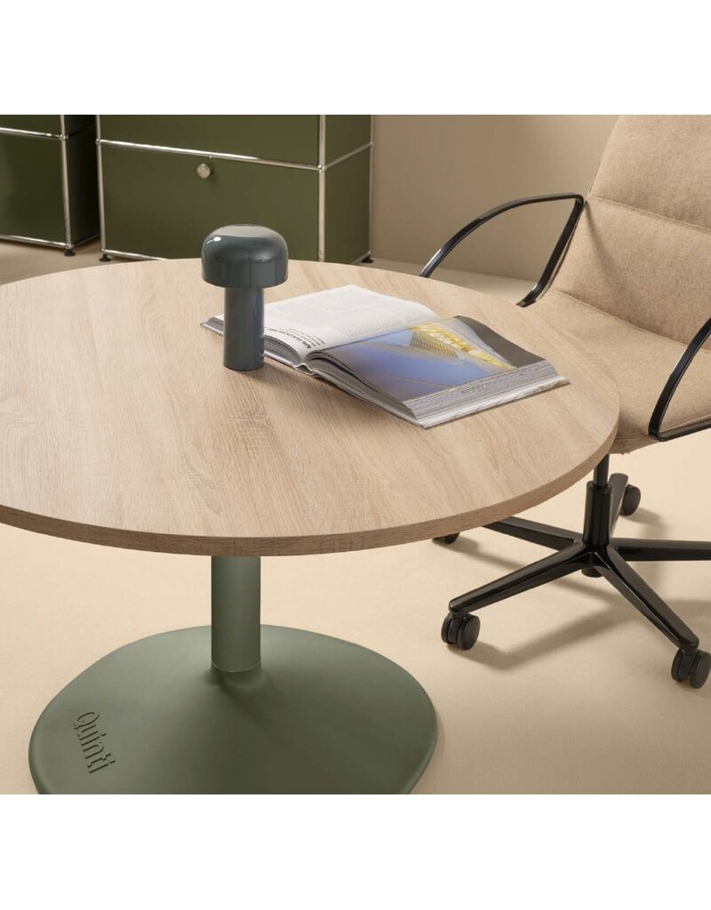 Quinti Quinti Gronda ronde eet- en vergadertafel met metalen poot
