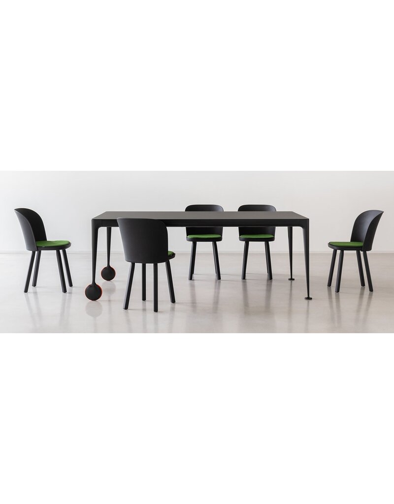 Magis Magis Alpina met kunststof rugleuning