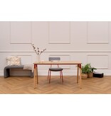 Maro Maro Op-Lite II O bureau met ronde houten poten