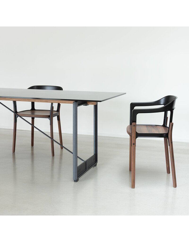 Magis Magis Steelwood stoel met houten poten