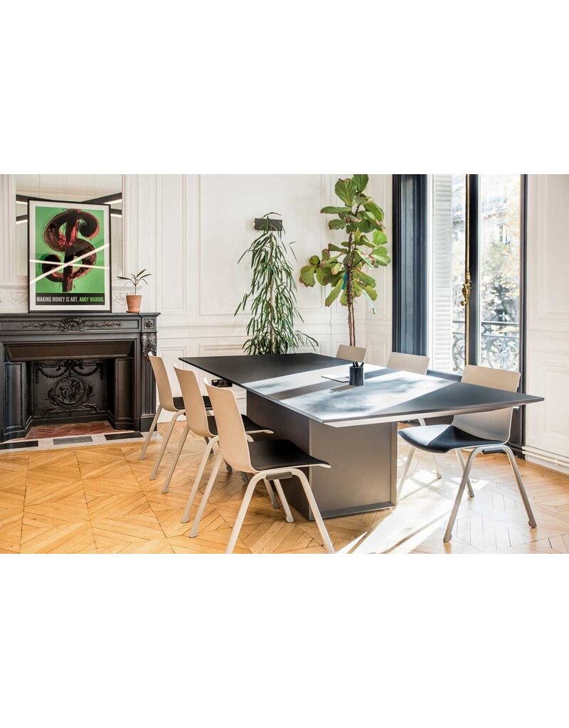 MDD MDD Shila stapelbare stoel met kussen