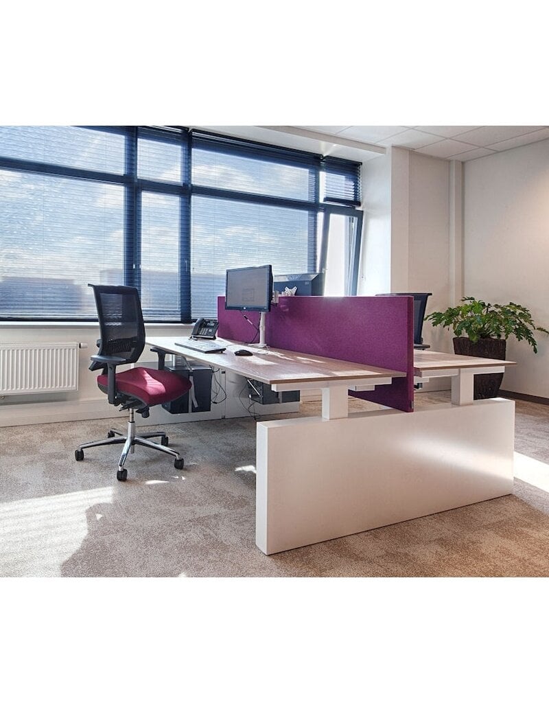 Voortman kantoormeubelen Voortman Hi-Tee elektrisch duo werkplek gesloten zijkanten