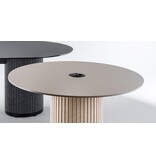 Narbutas Narbutas Parthos hoge vergadertafel