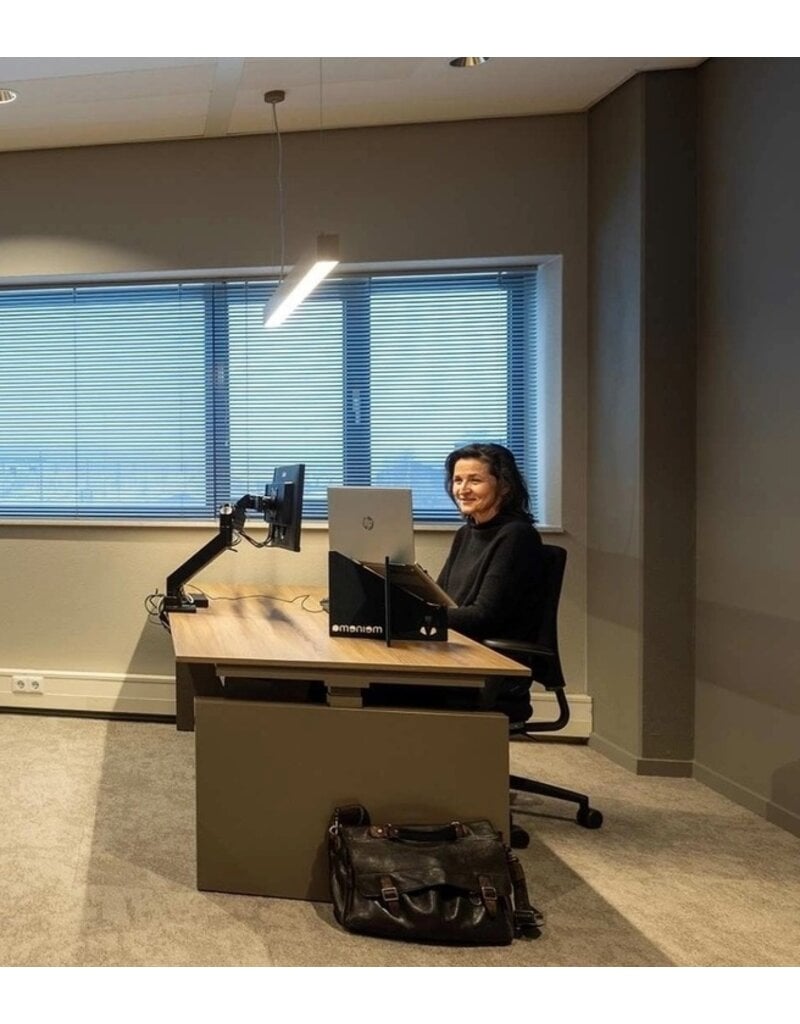 Voortman kantoormeubelen Voortman Hi-Tee zit-sta bureau met gesloten zijkanten