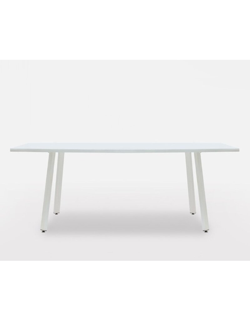 MDD MDD OGI-A design vergadertafel