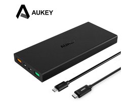 16000 mAh Power Bank Met Qualcomm Quick Charge 2.0 Dual USB draagbare Oplader Met Type C Kabel Ondersteuning 5 V 9 V 12 V Uitgang <br />
 AUKEY
