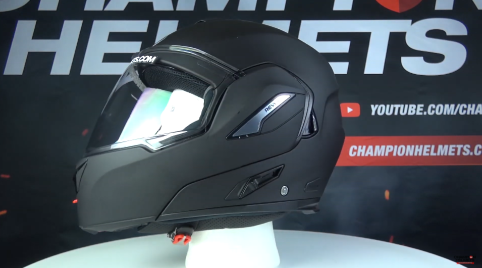 Airoh Rev 19 Review - Champion Helmets Motorradhelme