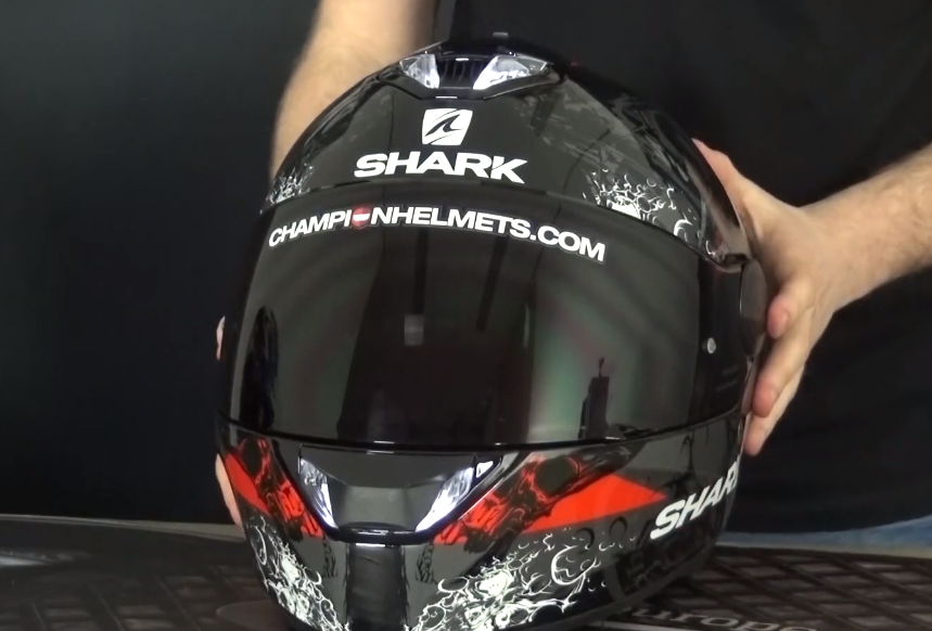Shark Skwal 2 Review - Champion Helmets - Motorhelmen en -Kleding