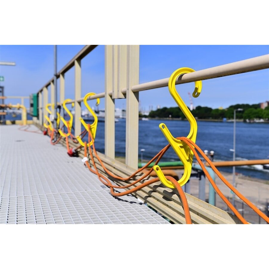 Double S-hook for cables