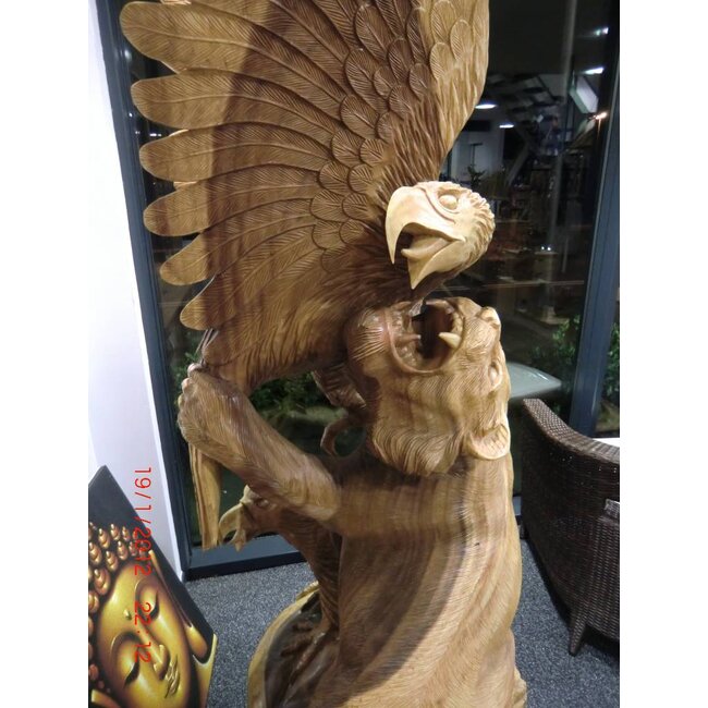 Houtsnijwerk Arend + Leeuw