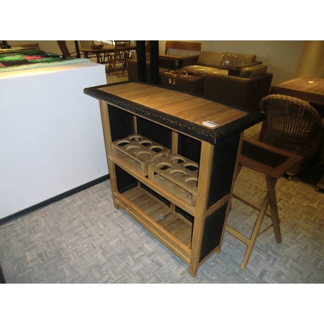 Cyroplene Bartafel met 3 barkrukken