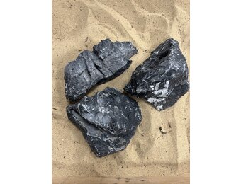 J Steenbundel Landscape Ryuoh zwart