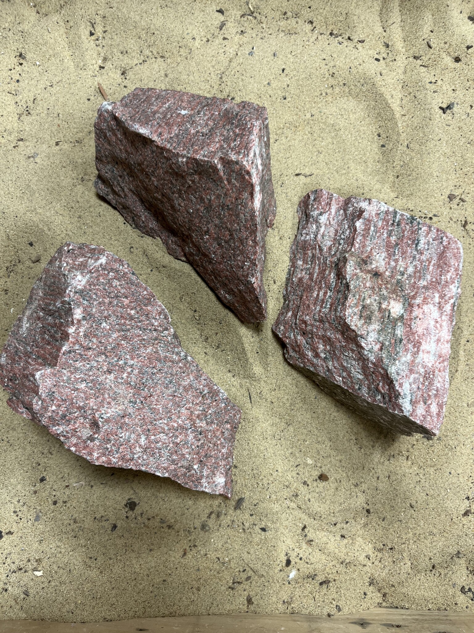 E Steenbundel Wood Stone