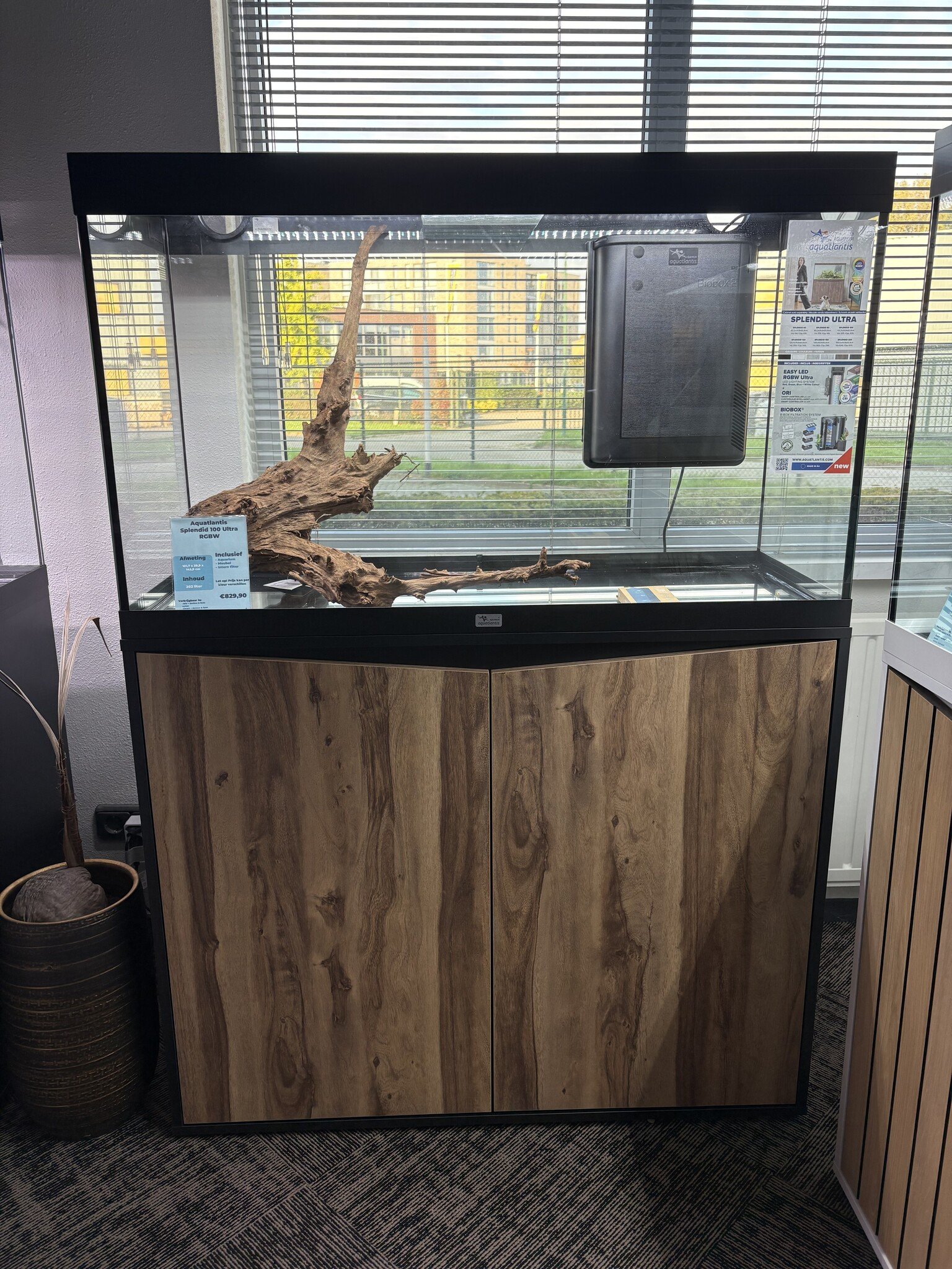 Splendid 100 Ultra RGBW Biobox aquarium set donkernoten afhaalprijs!