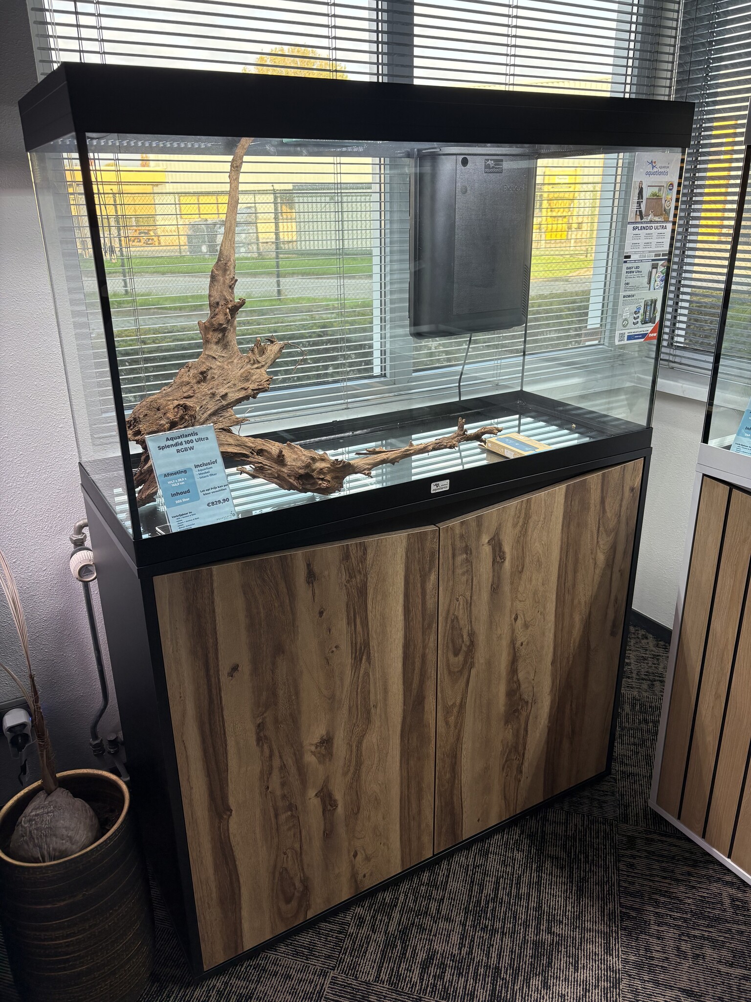 Splendid 100 Ultra RGBW Biobox aquarium set donkernoten afhaalprijs!