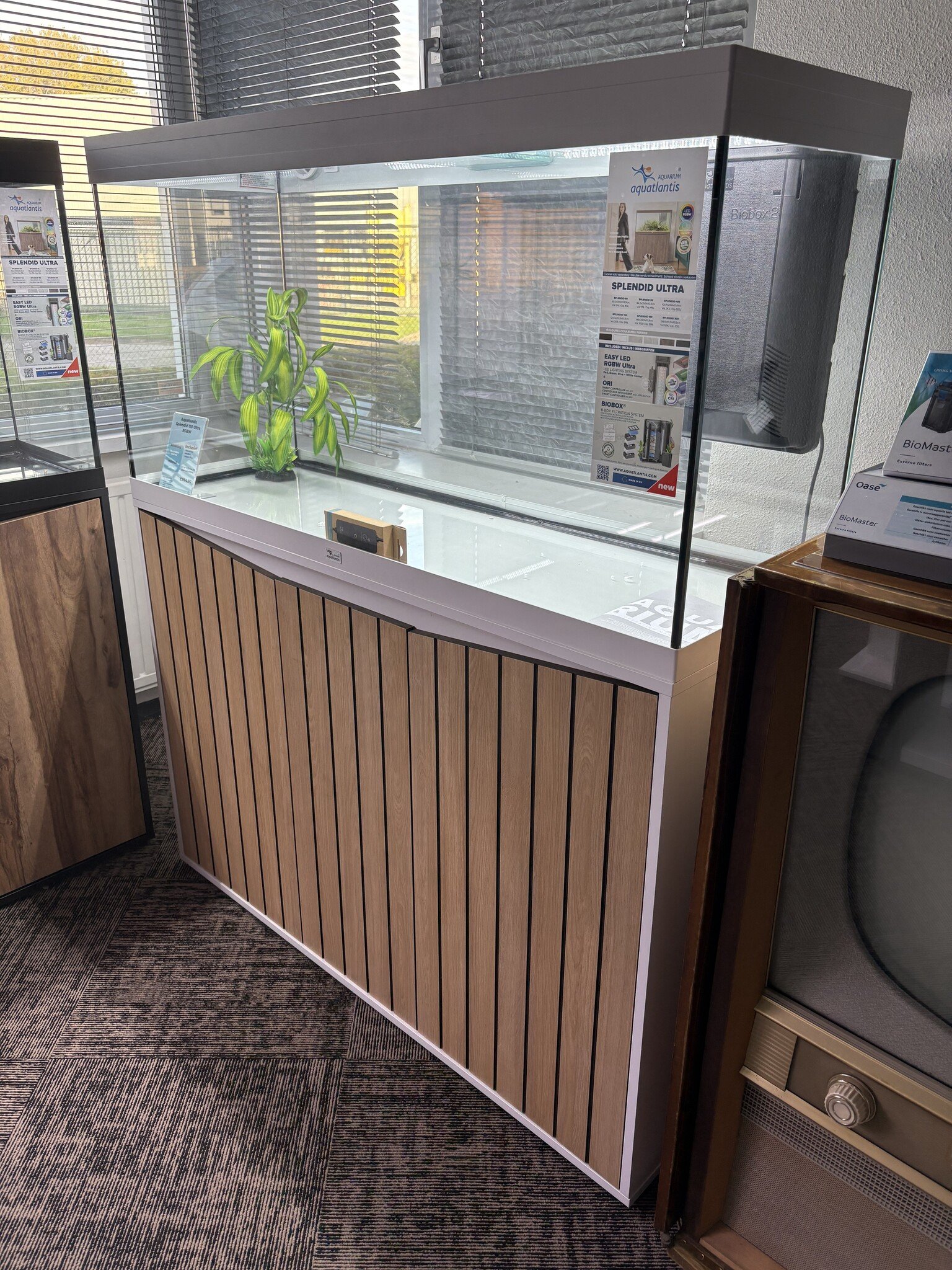 Splendid 120x40 Set met gesloten meubel afhaalprijs!