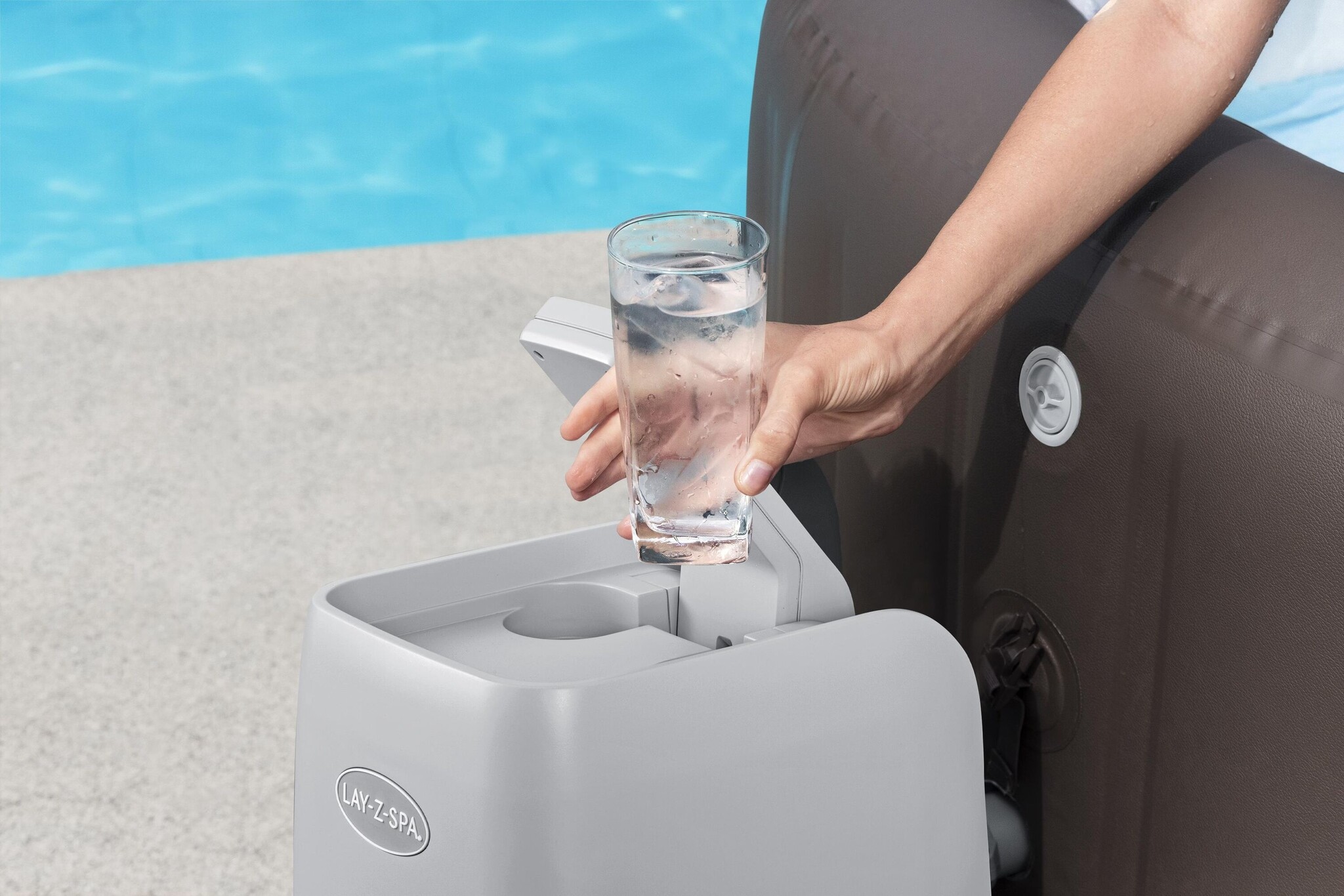 Dominica Smart Hydrojet 6 Bruin