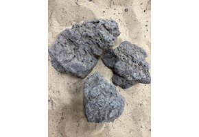 E Steenbundel Kuroi Dark Rock