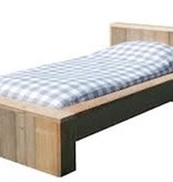 1-persoons bed van steigerhout