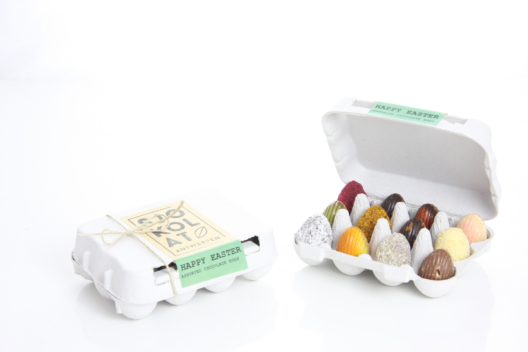 Assortiment chocolade paaseitjes in eierdoos  - 12 st