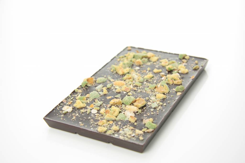 Tablet pure chocolade met wasabi pinda's