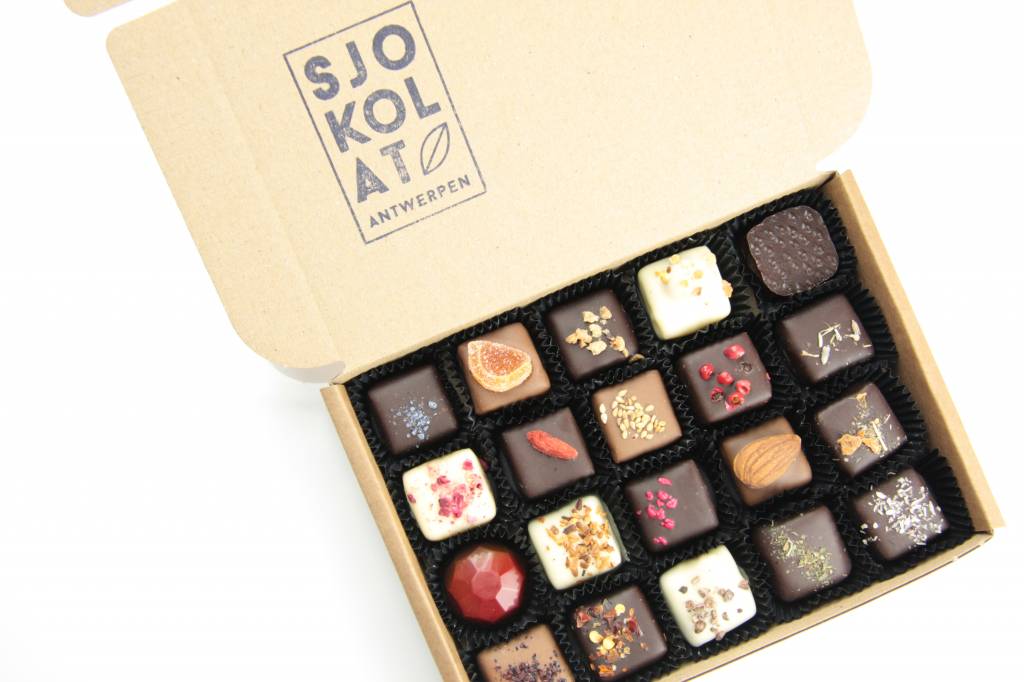 20 assorted chocolates in presentation box