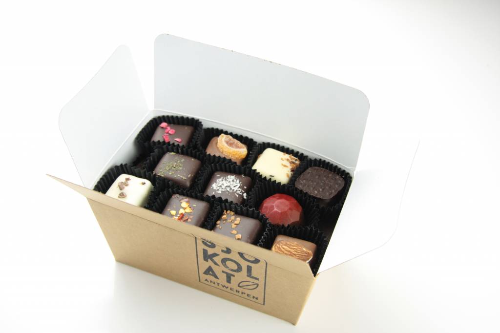 Assortment of 32 handmade chocolates