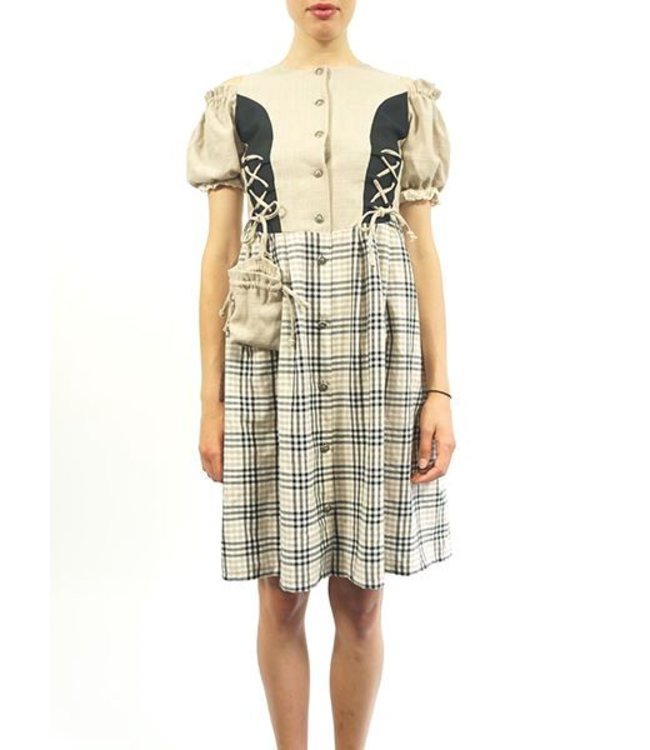 Robes Vintage: Robes Tyroliennes Y2K