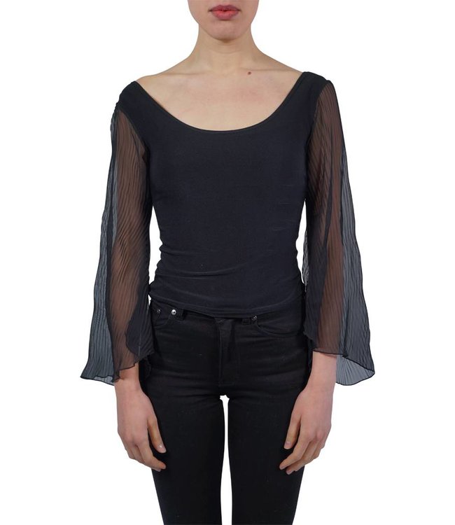 Vintage Tops: Romantic Blouses