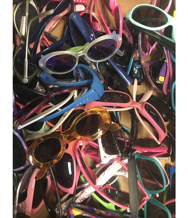 Accessoires Vintage: Lunettes de Soleil pour Enfants