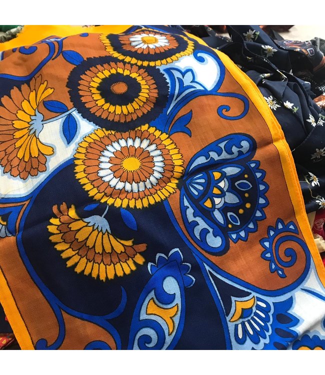 Vintage poliéster & seda pañuelos al por mayor | ReRags