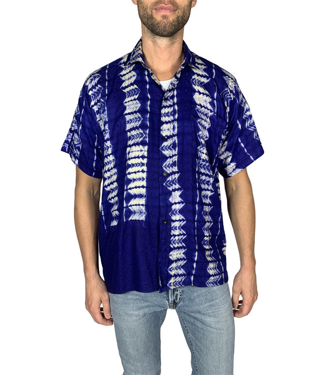 Mélange Vintage: Mélange de Vêtements Imprimés Africains