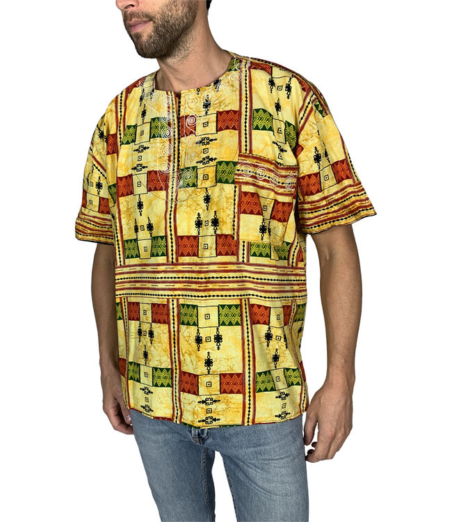 Mélange Vintage: Mélange de Vêtements Imprimés Africains