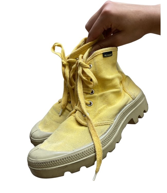 Vintage Shoes: Palladiums