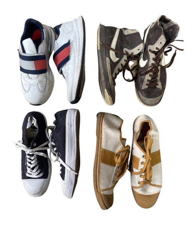 Vintage Shoes: Casual Sneakers