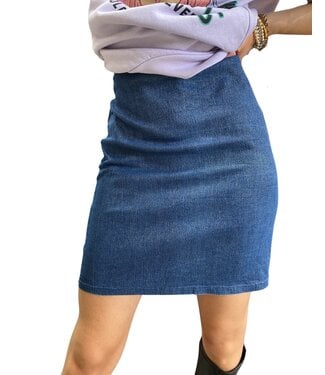 Vintage Skirts: Pencil Skirts