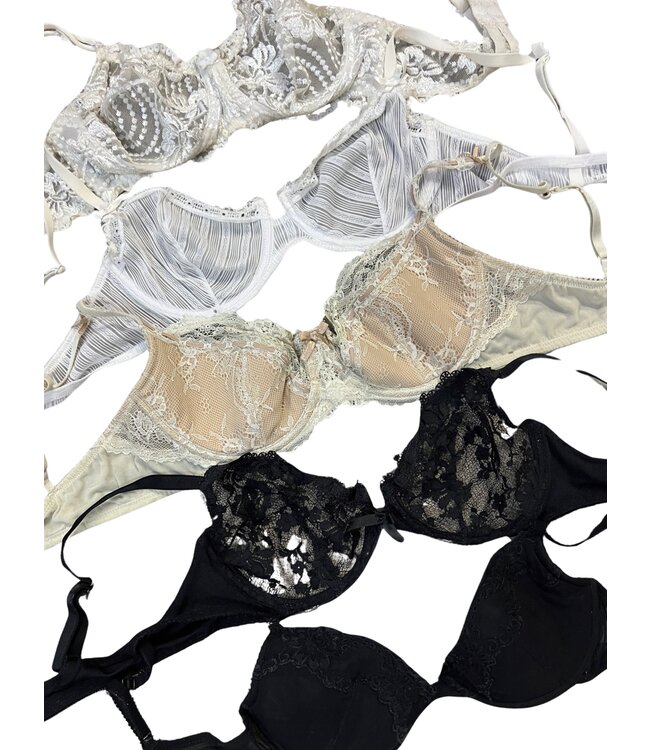 Vintage Sets & Suits: Y2K Bra's