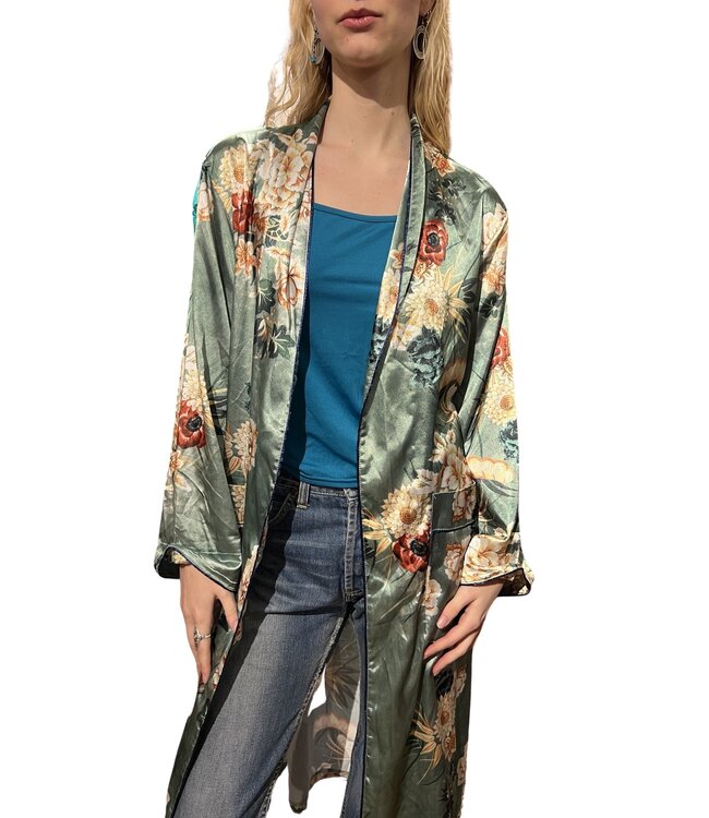 Vintage Dresses: Kimono-Style Morning Robes